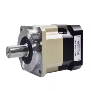 斜齿减速器精密行星减速机低弧分60/80/90/110/130伺服电机变速箱