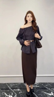 欧货2025早秋新款韩系气质一字肩百搭长袖减龄女士格子衬衫潮