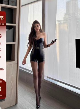 LUV2SHY 现货 巨显身材 pu皮胸垫抹胸金属腰带修身连体衣短裤性感