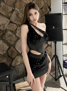 LUV2SHY2025 超闪 原创夏季亮片拼接缎面斜肩上衣性感黑色套装