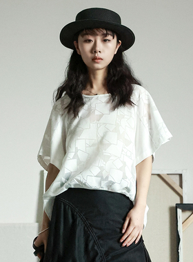 LADYS DIARY原创圆领套头插肩袖宽松衬衫夏季女肌理面料镂空设计