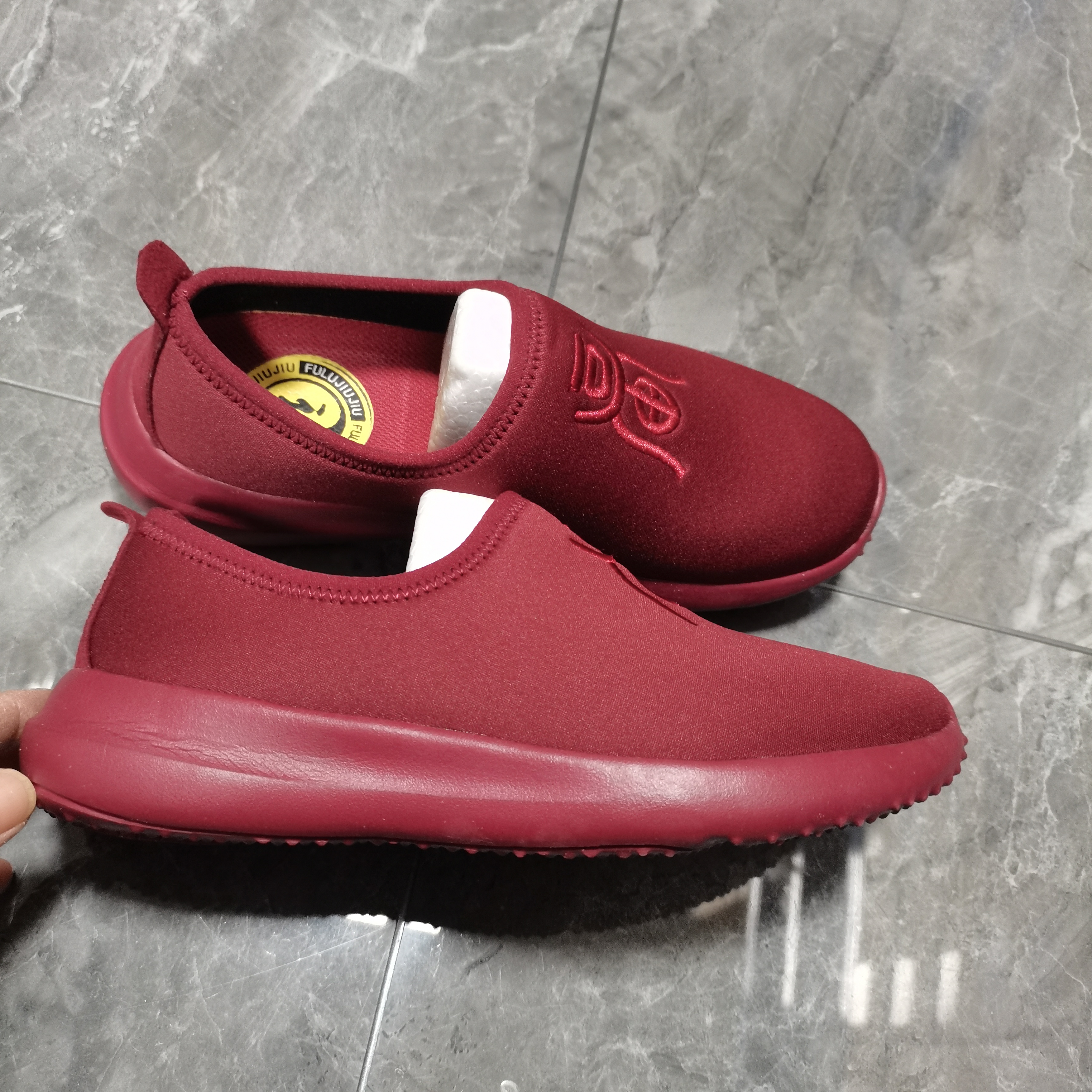 清仓喜庆奶奶鞋防水舒适一脚蹬休闲健身运动鞋健步散步鞋防滑女鞋