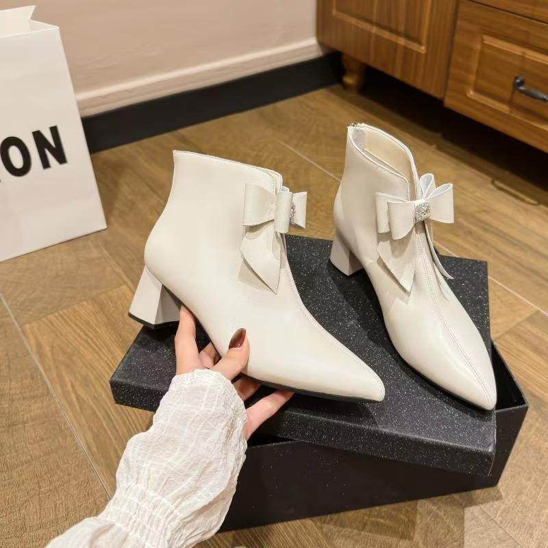 水钻蝴蝶结甜美风短靴女2025新款秋冬季粗跟高跟细跟百搭时尚鞋子,女鞋,时装靴,淘宝优惠券,粉丝福利购,淘宝优惠卷