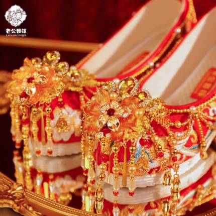 金枝玉叶明制中式秀禾婚鞋纯手工古风绣花红色婚鞋增高汉服婚鞋女