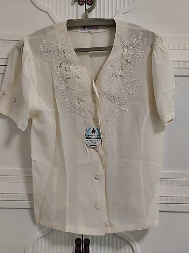 牡丹牌真丝手绣重工瑕疵V领短袖女士上衣