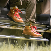 徒步登山鞋 马丁靴男女同款 城市休闲户外山脉之光工装 Danner丹纳