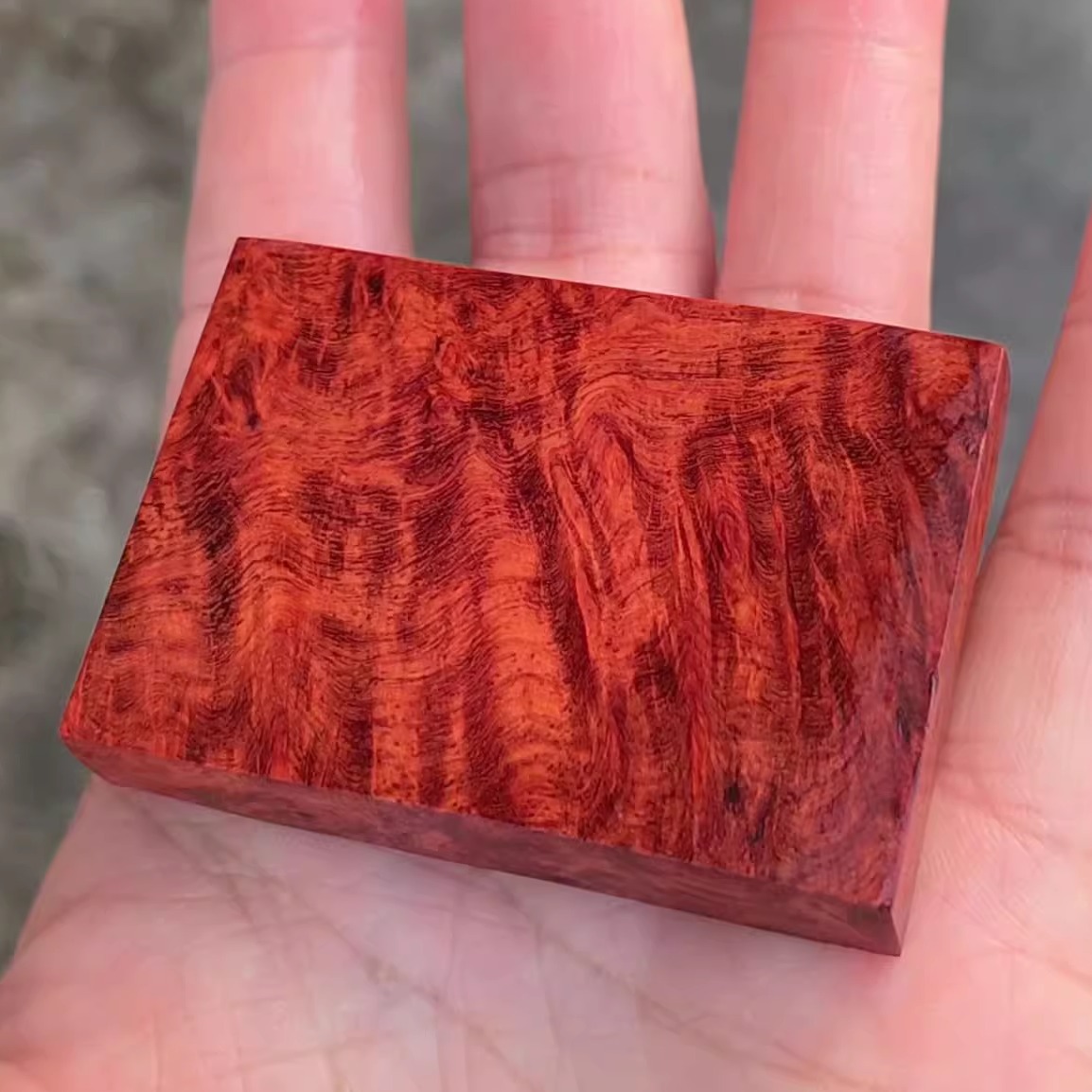 精美水波纹瘤疤樱花缅花无事牌