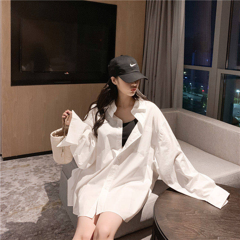 夏季春秋新款叠穿白衬衫女韩版ins长袖宽松大码中长防嗮衬衣休闲