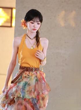 夏季田曦薇同款高级感穿搭橙色挂颈小吊带上衣女2026夏季新款爆款