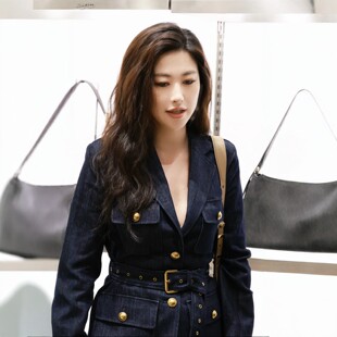 新款朱珠同款通勤干练牛仔裤套装女法式复古腰带收腰显瘦牛仔西装