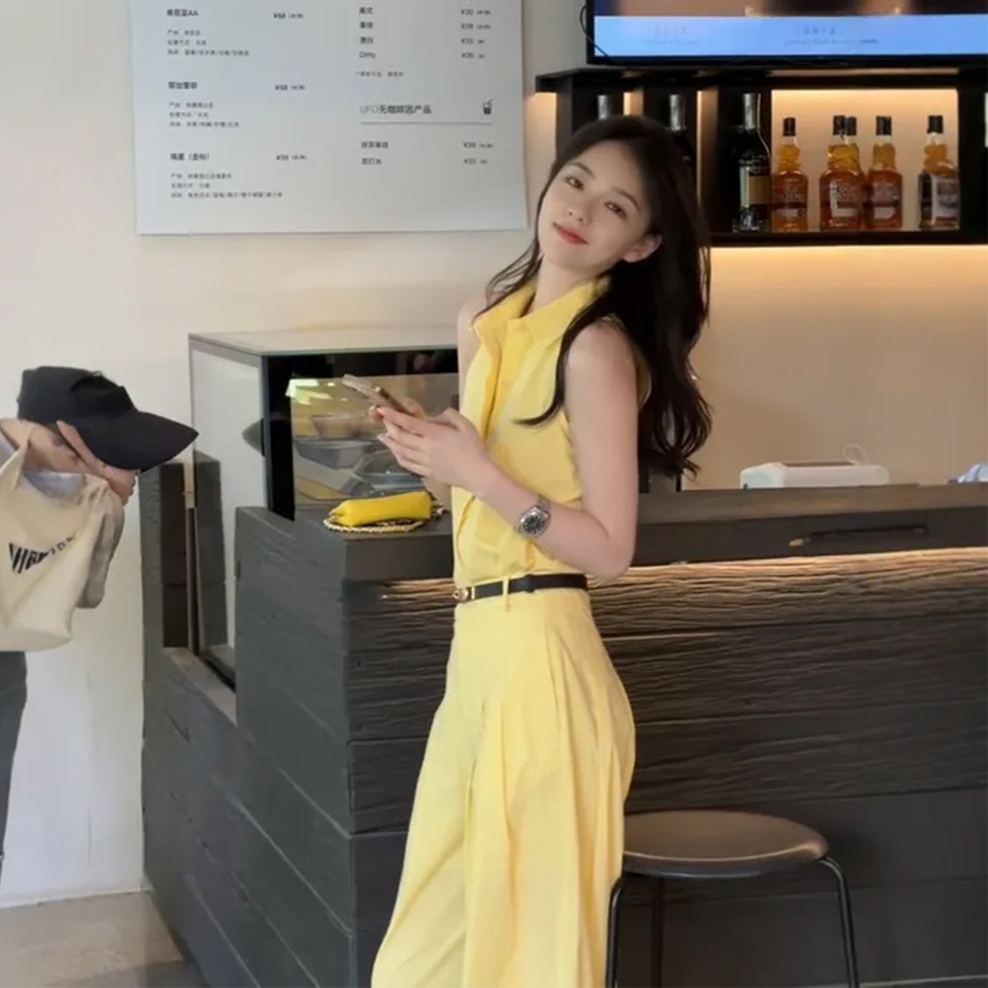夏季韩系简约黄色衬衫套装女夏季多巴胺出游穿搭无袖衬衫阔腿裤两