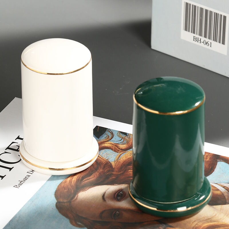 欧式轻奢牙签筒瓷陶瓷烟灰缸创意棉签盒个性时尚家用高档酒店套装