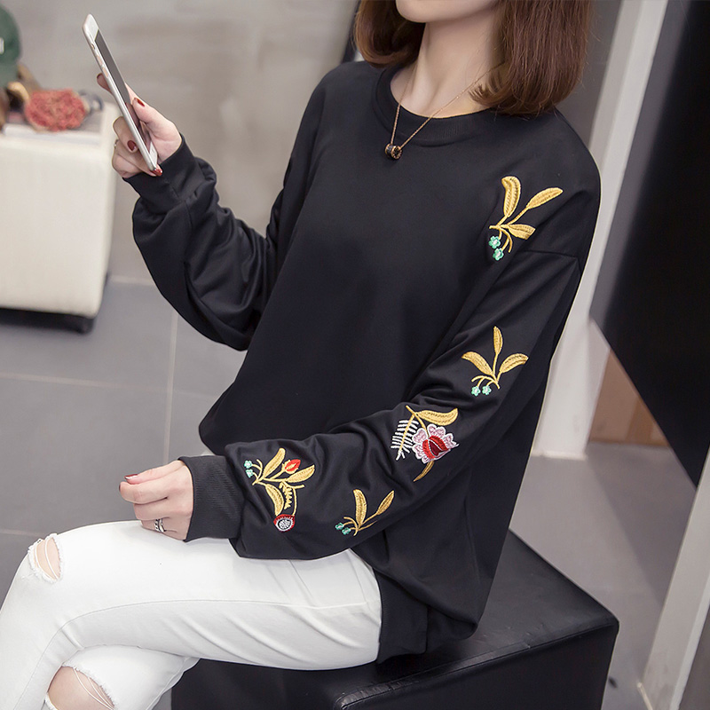 Real photo of 2021 spring new large women's Embroidery 200 kg long sleeve bottom coat