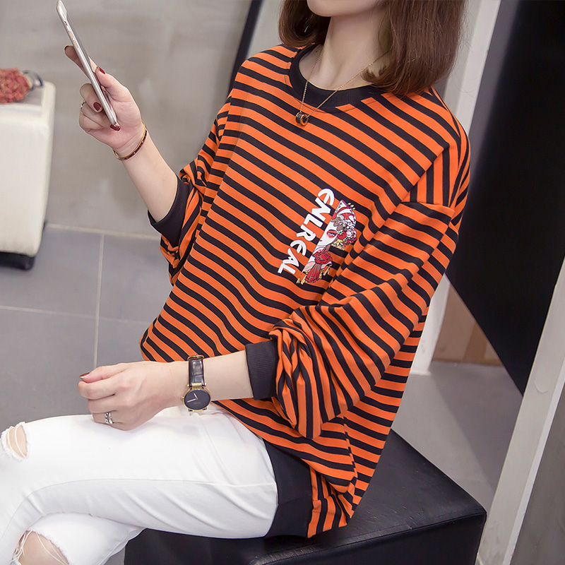 Real shot of new fat sister large size Jin spring and autumn thin long sleeve printed striped sweater