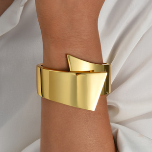 欧美时尚夸张异型弹簧合金手镯亮面素圈宽面手镯bracelet women