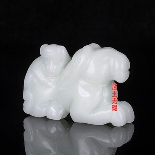 和田玉色马上封侯把件白玉男士玉马猴立体雕工手把件护身符