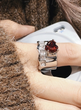 宥见归来原创钛钢不掉色爱心爆闪钻活口可调节小众戒指