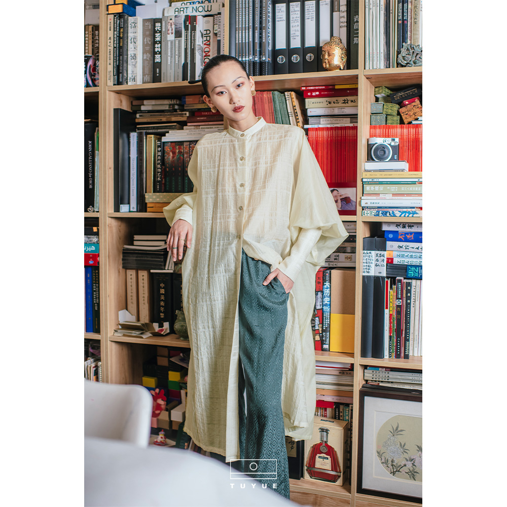 tuyue涂月设计纯色圆领外套