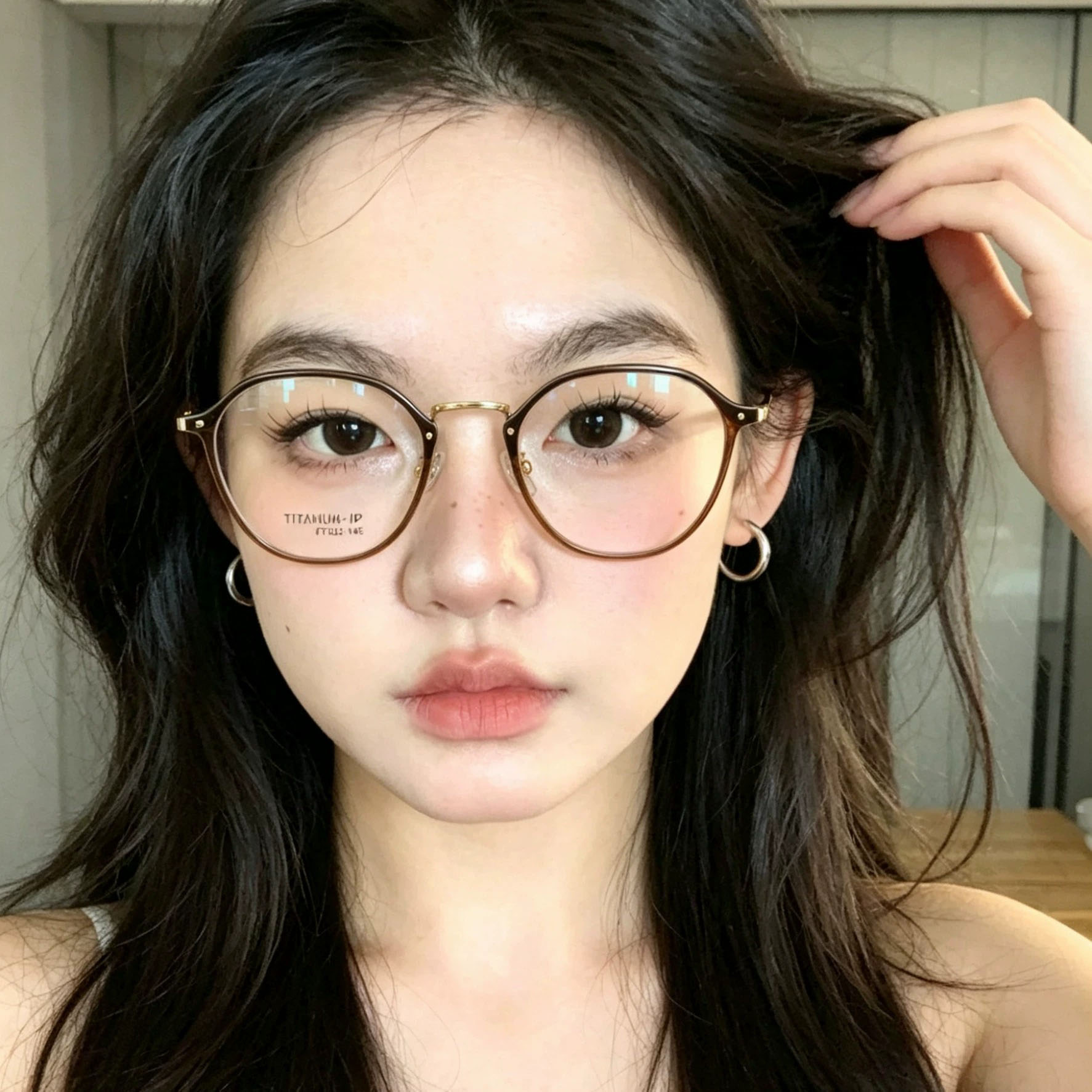 高质感中古雕花超轻椭圆框眼镜女近视可配度数素颜神器显脸小镜架