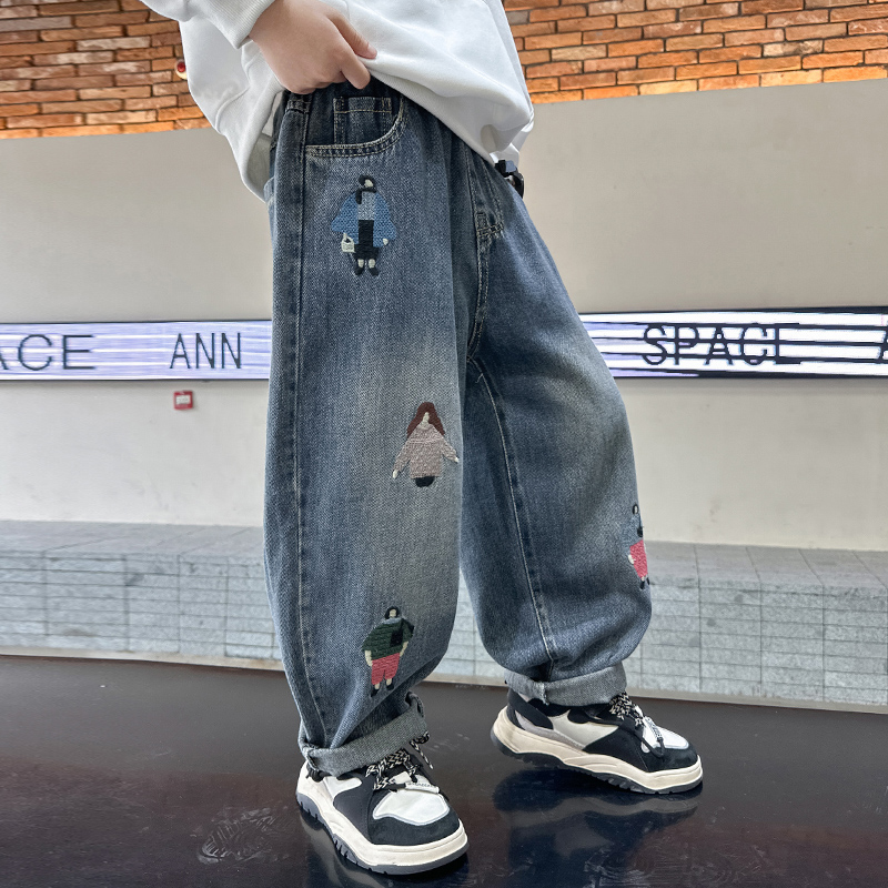 人形卡通纯色牛仔裤春秋冬款男童