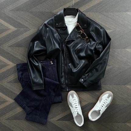 时尚轻奢设计感经典翻机车服皮夹克男士休闲骑行帅气短款皮衣
