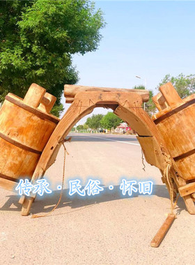 民俗怀旧老物件博物馆展览驮酒用的马驼骆驼驼架老酒桶酒馆展览品