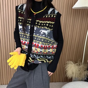 欧洲站2024冬季时尚排扣复古民族风创意图案刺绣叠穿羊毛马甲背心