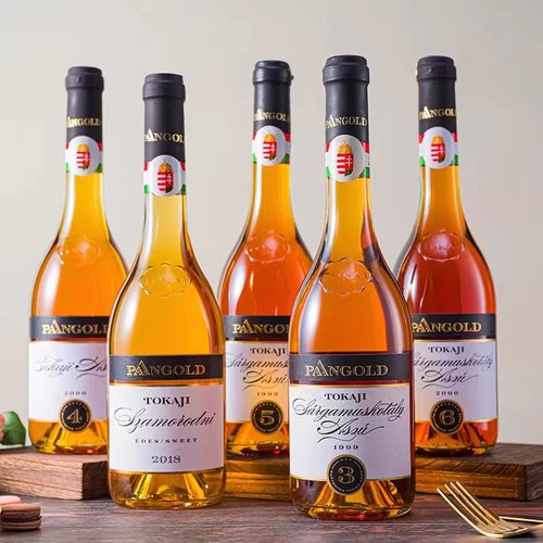 老年份2000年6篓托卡伊贵腐酒