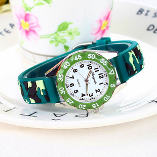 儿童版迷彩手表男童卡通帅气小学生电子幼儿园小孩幼童玩具指针式