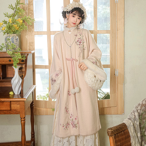 凤台曲原创（杏枝软雪）汉服冬款国风加绒改良明制长袄