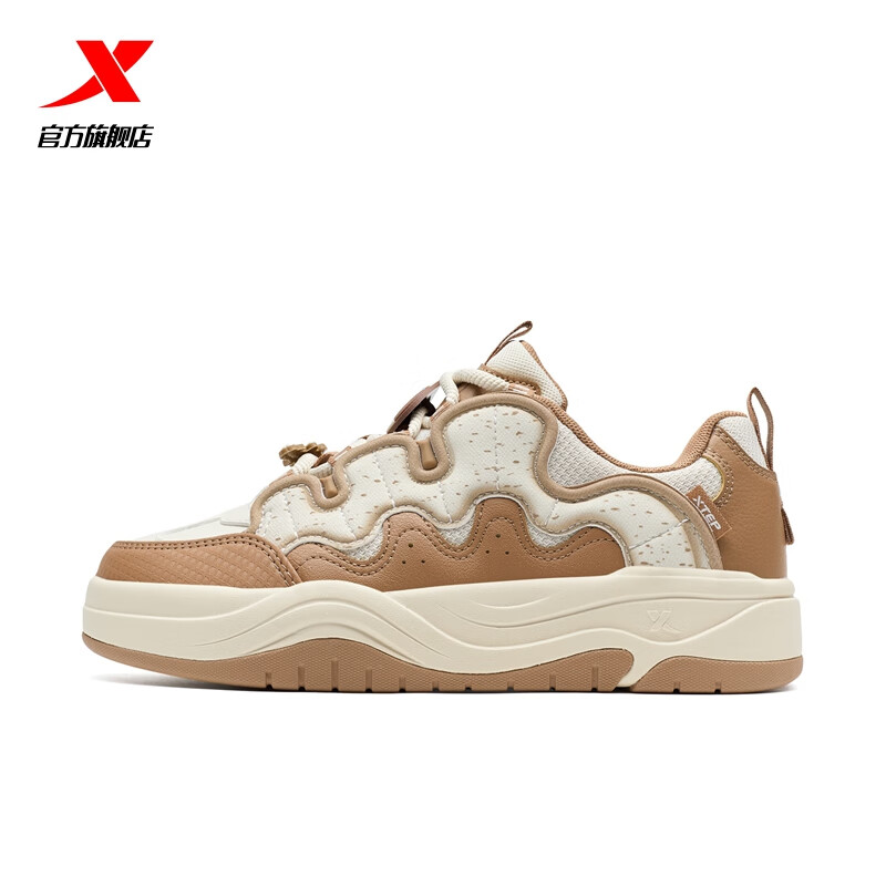 特步女鞋板鞋2025冬季新款