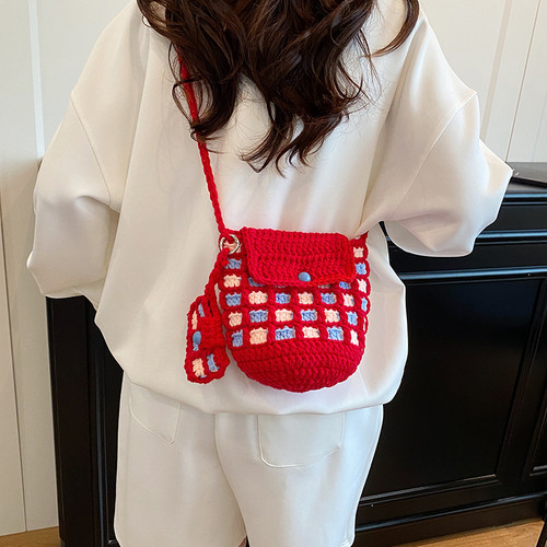新款毛线编织红色钩织斜挎包