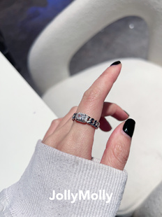 JollyMolly小众设计师925银甜美轻奢礼物个性重工高碳方钻链条戒