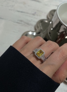 JollyMolly小众设计925银甜美礼物生日百搭个性重工排钻黄气球戒