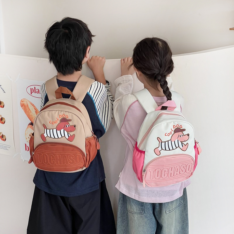 儿童ins风超轻防滑书包可爱撞色儿童双肩包户外露营儿童徒步背包