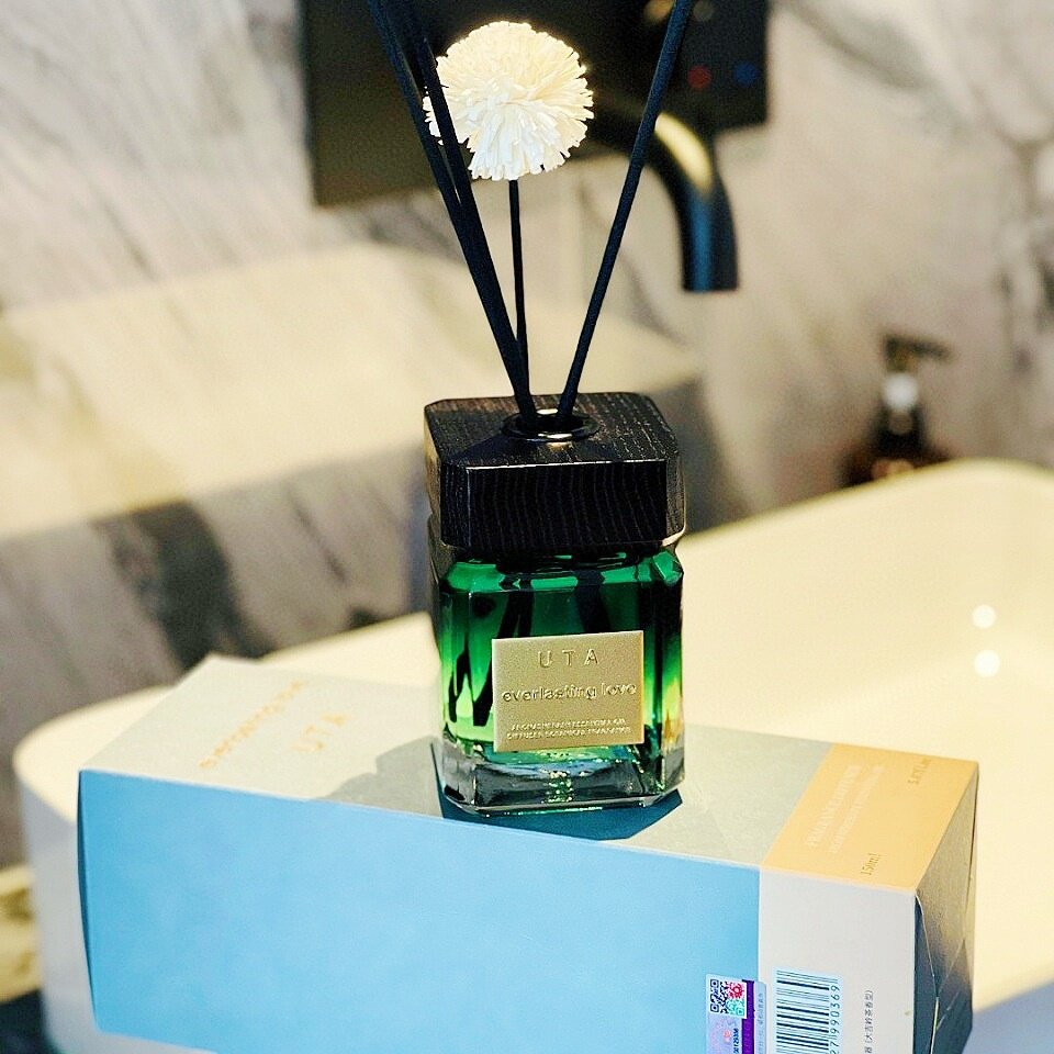 UTA植物香薰家用持久酒店卧室檀香车载香水厕所精油反转巴黎香氛