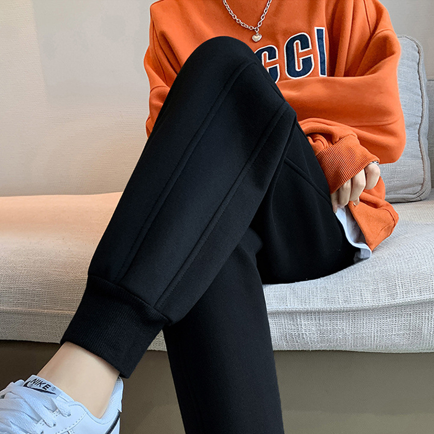 秋冬季加绒运动裤女卫裤2025束脚