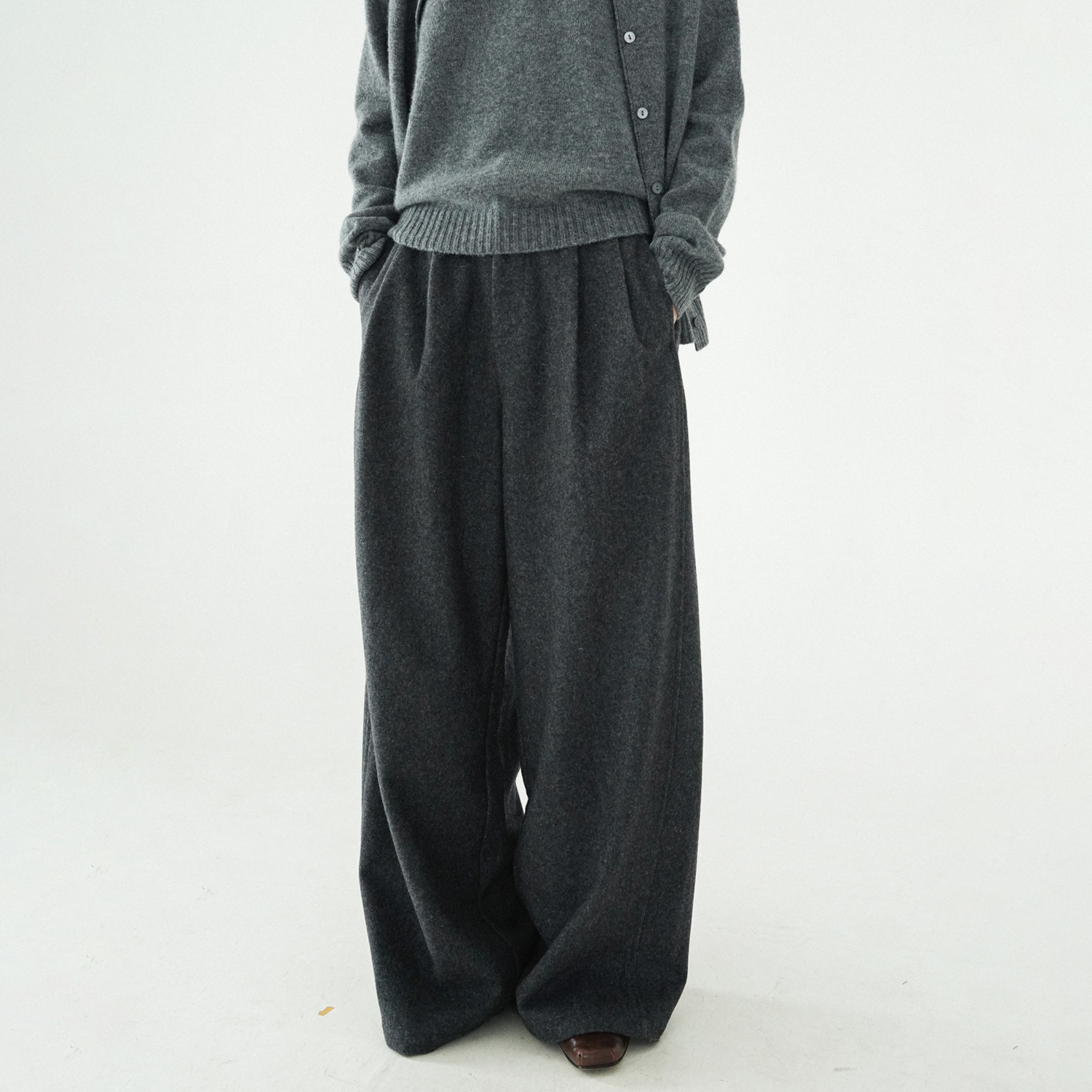 秋冬季裤子2025新款今年流行爆款女装毛呢阔腿休闲糯米长裤直筒裤