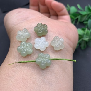 天然和田玉桃花通孔双面花小吊坠五瓣花背云diy手链手工编织配饰