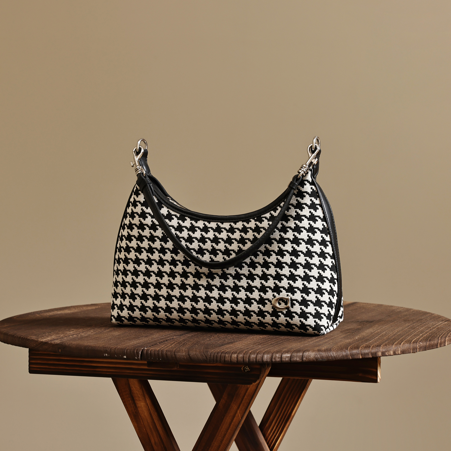 包包真皮2025新款小包精致菱格绣花单肩包手提斜挎腋下包