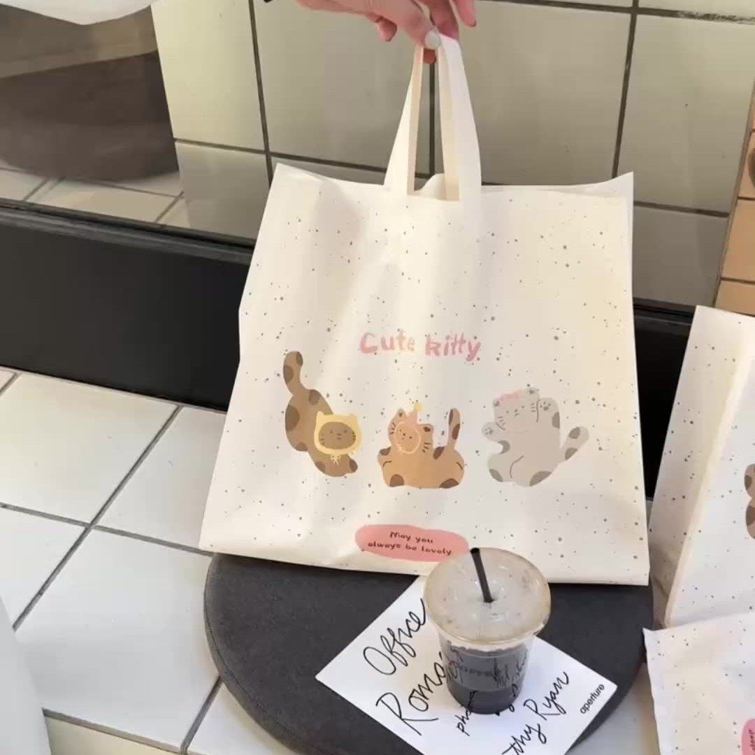 新款童装服装店手提袋卡通磨砂女装衣服包装打包购物袋子塑料定制