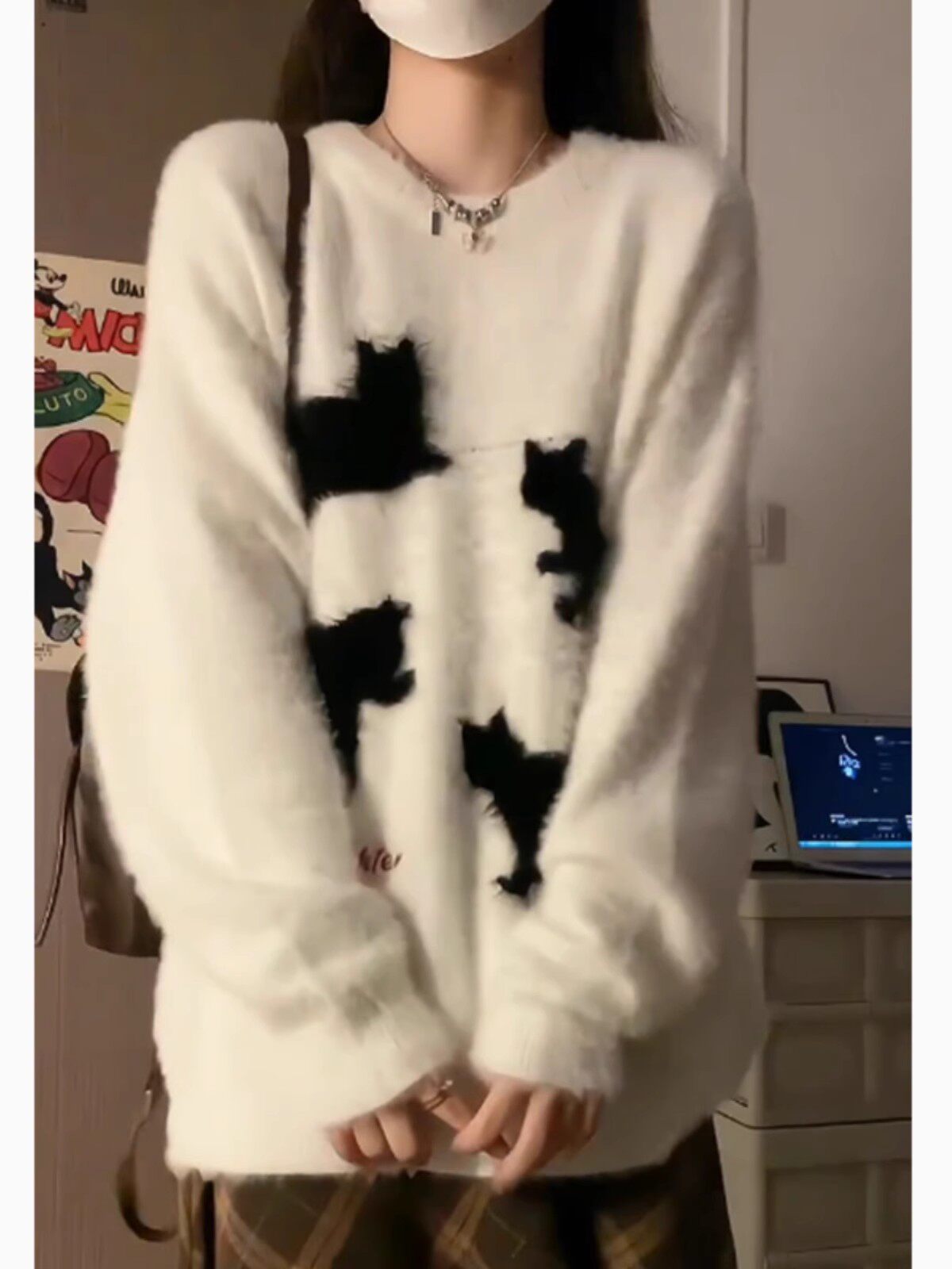 日系甜妹卡通猫咪白色水貂绒毛衣女2025秋冬设计感慵懒宽松针织衫