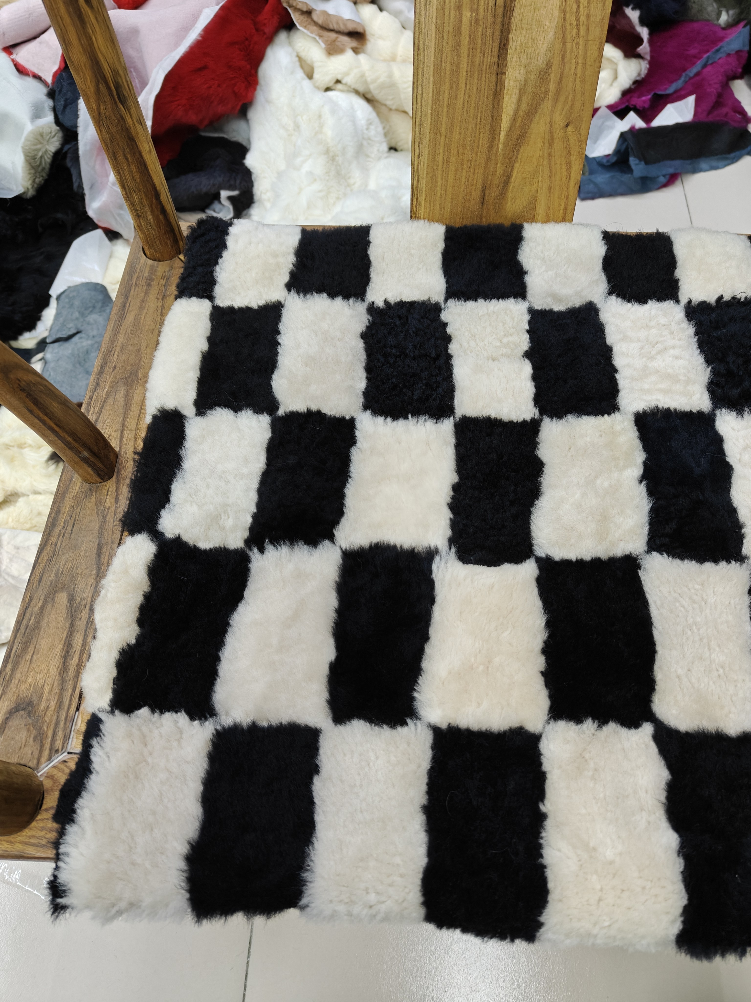 黑白格子撞色皮草羊毛皮真皮真毛沙发电动汽车三轮四轮椅子垫毯子