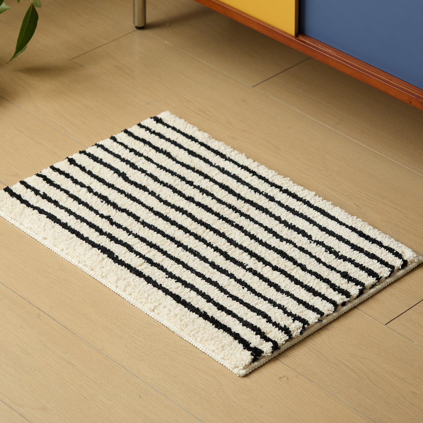 ins风简约浴室植绒地垫家用卫浴吸水速干脚垫卧室防滑隔凉床边毯,居家布艺,家用脚垫,淘宝优惠券,粉丝福利购,淘宝优惠卷