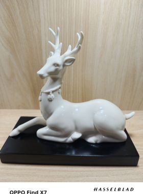 定窑小鹿精品中式定瓷摆件家居客厅茶几桌面装饰工艺品