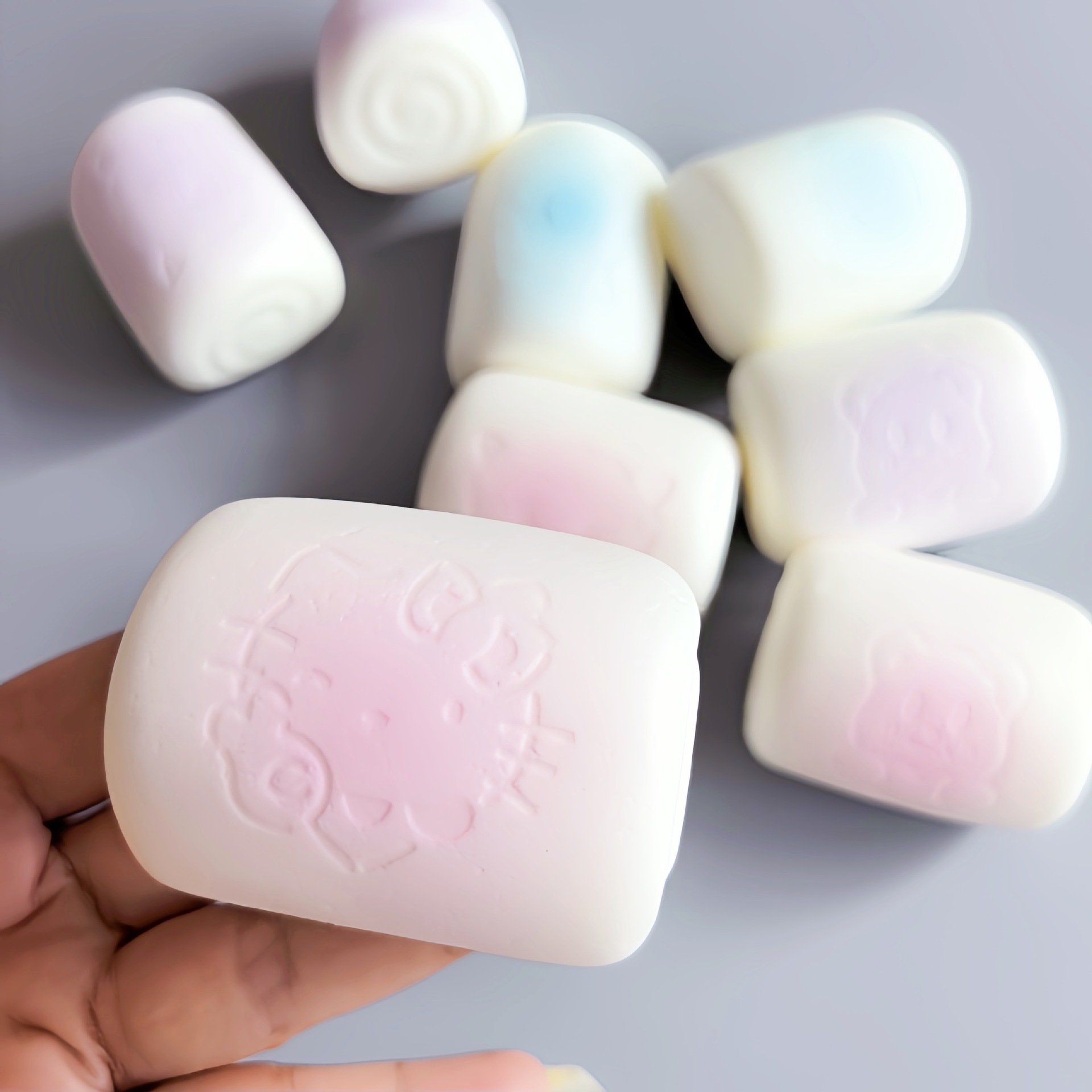 湿软手感软慢仿真刀切大馒头慢回弹捏捏乐解减压模型道具一件