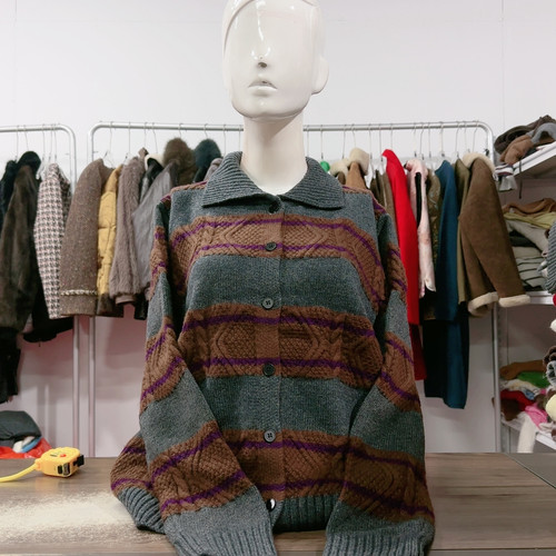 胸围104衣长58骆驼绒