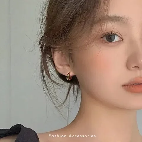 时尚百搭耳扣耳钉网红简约精致小巧高级气质冷淡风式女韩国小