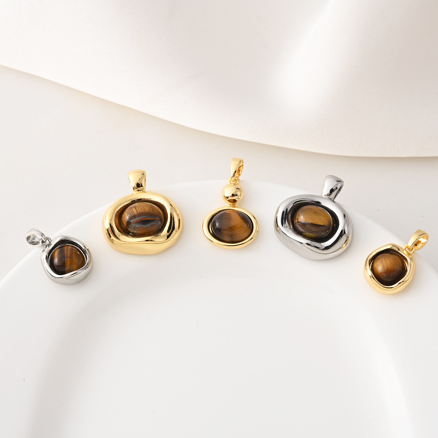 18K包金微镶虎石项链吊饰