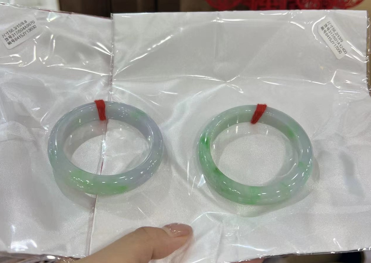 冰种翡翠玉手镯子女款冰飘花春彩天然缅甸a货老坑种玉镯正圈带证